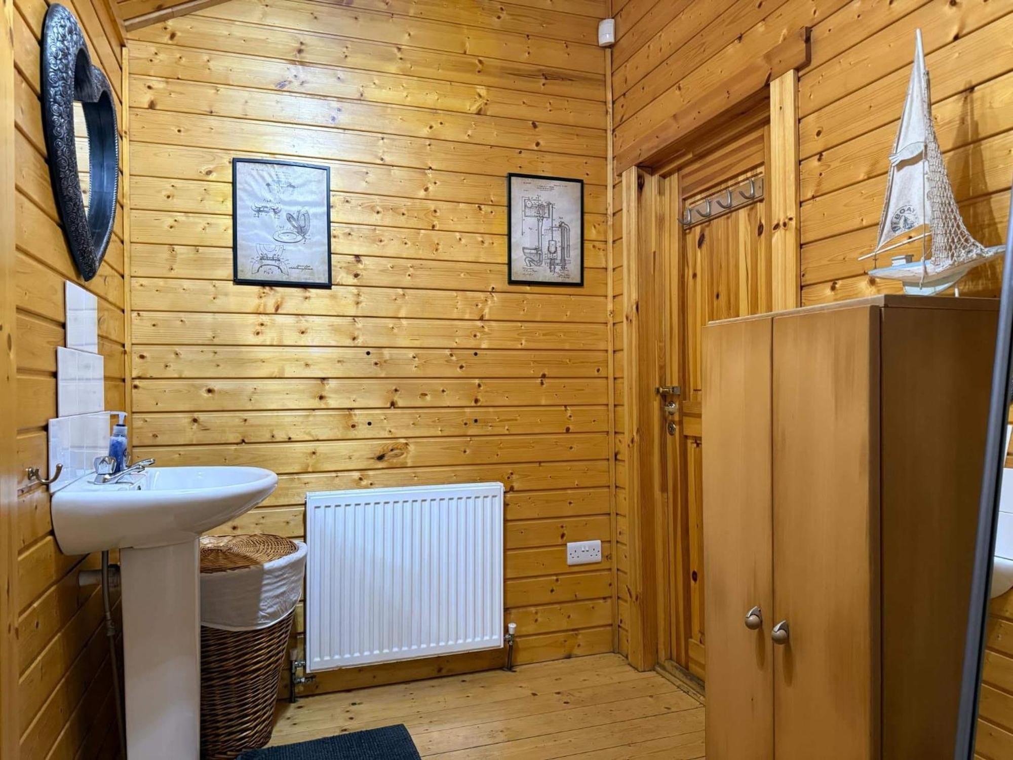 Impeccable 1-Bed House In Retford Close To A1 מראה חיצוני תמונה